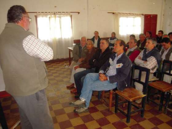 Loutaif participó de charla sobre mejoramiento de genética de porotos