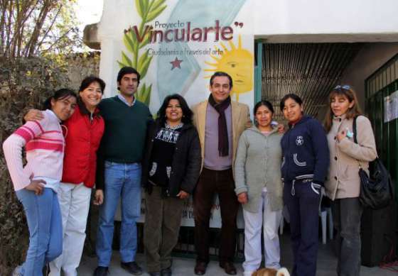 Con una alta participación de los vecinos se desarrollaron los talleres “Vincularte - Ciudadanía a través del arte”