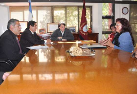 El ministro Kosiner se reunió con vecinos de la zona sur de la ciudad