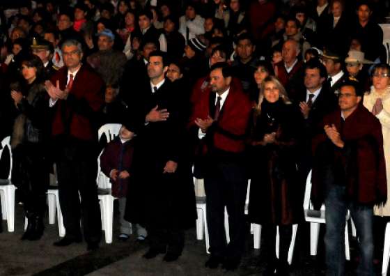 Histórico y emotivo homenaje brindó el pueblo de Salta al General Güemes