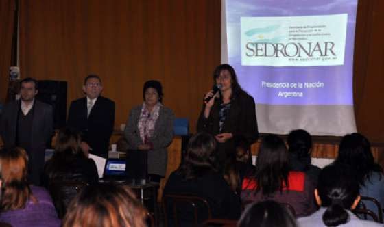 Comenzó la capacitación para docentes sobre uso indebido de drogas