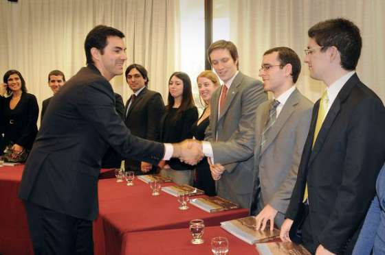 Urtubey recibió a becarios del Instituto del Servicio Exterior de la Nación