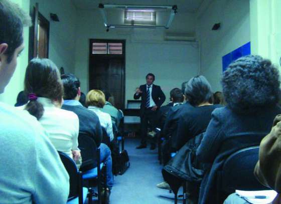 Finalizó exitosamente el curso  “Cómo desarrollar un plan de negocios”