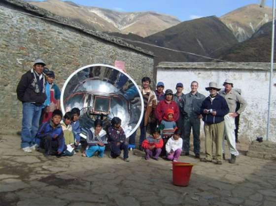 Una escuela de Iruya recibió cocinas solares y economizador de leña