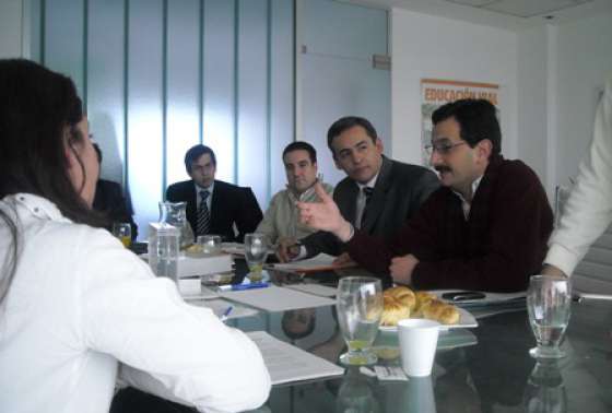 Analizan ordenamiento para el transporte de cargas