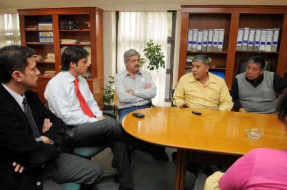 El secretario de Gobierno se reunió representantes de comunidades indígenas guaraníes