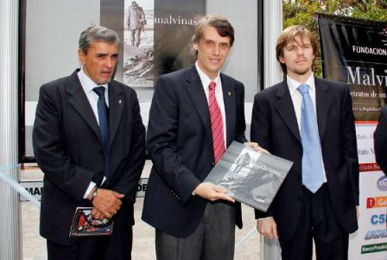 Comenzó la muestra fotográfica sobre Malvinas