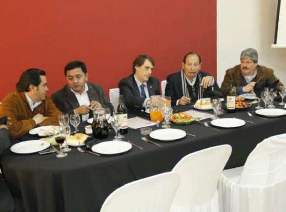 Kosiner participó de la asamblea del Foro de Intendentes de Salta