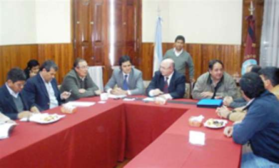 El presidente del EnReSP respondió consultas a Senadores