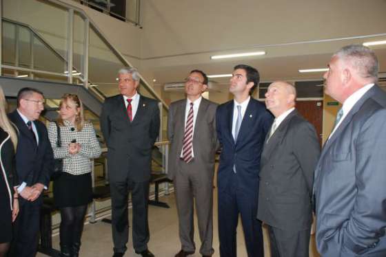 El Gobernador recorrió el nuevo Centro Médico de Pieve Salud