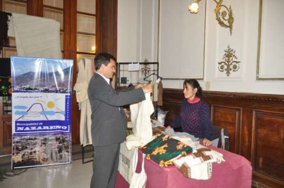 Continúa habilitada la feria provincial de artesanía