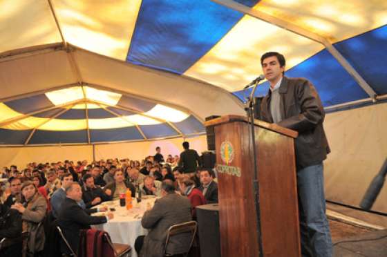 Urtubey ratificó el acompañamiento al sector tabacalero de Salta