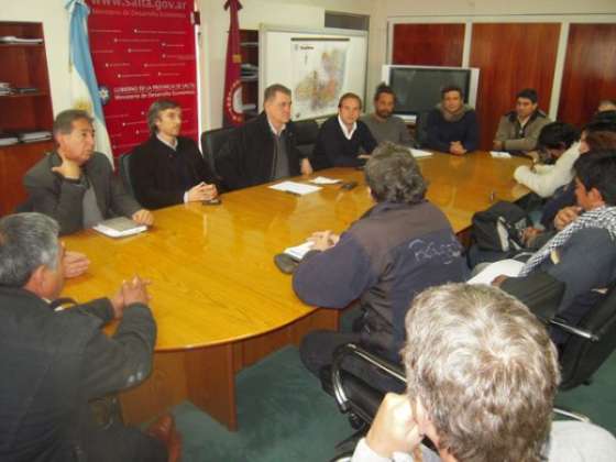 Loutaif recibió a pequeños productores ganaderos del Chaco Salteño