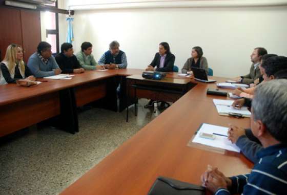 Los ministros Parodi y López Figueroa recibieron a la Intergremial Docente