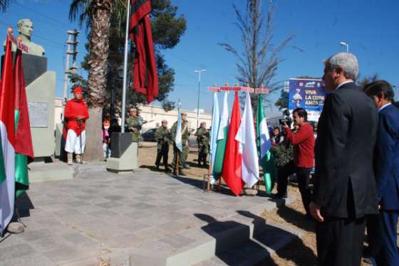 Celebraron el 186º aniversario de la independencia de Bolivia