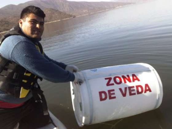 Ambiente indica zonas de veda en el dique Cabra Corral