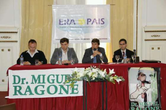 Jornada sobre la generación del bicentenario y el rol social de los líderes