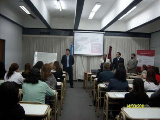 Iniciaron cursos en la Escuela de Administración Pública