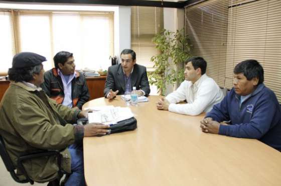 Echazú se reunió con los feriantes de Güemes