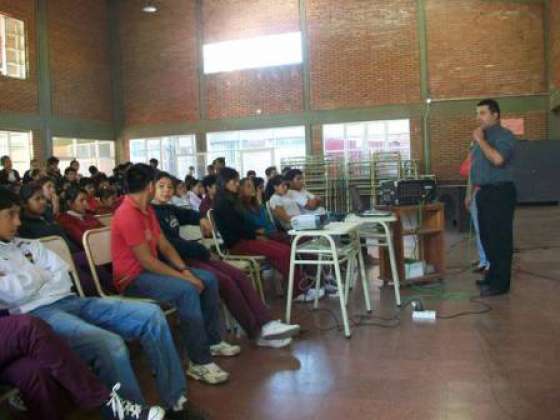 La Dirección de Relaciones con la Comunidad continúa con actividades de prevención