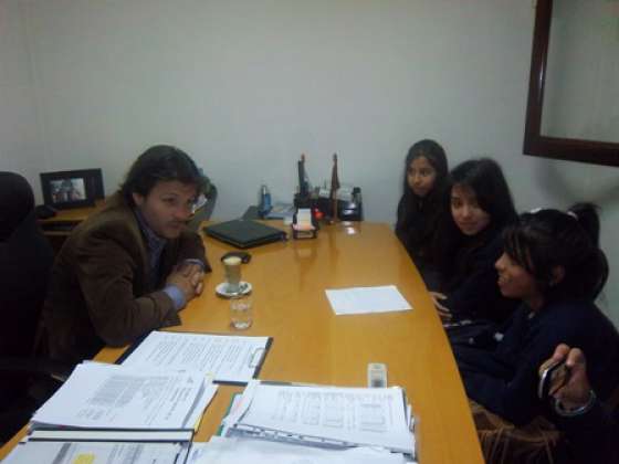 Reunión con alumnas del Colegio del Huerto