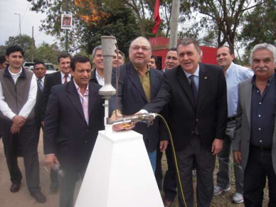 Colonia Santa Rosa cuenta con red de gas natural