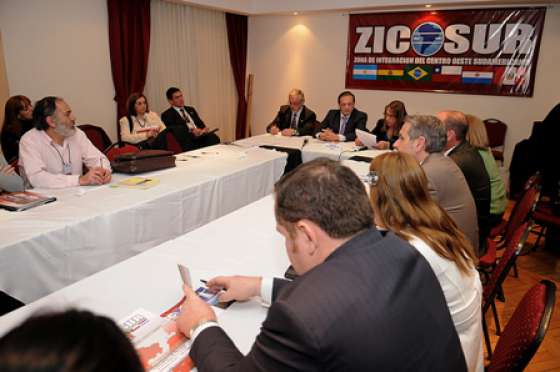El debate universitario mostró el compromiso con la  ZICOSUR