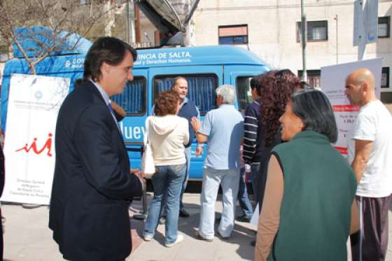 El ministro Kosiner visitó el Centro de Documentación Rápida de Ciudad del Milagro