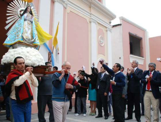 Campo Santo honró al Señor y la Virgen del Milagro