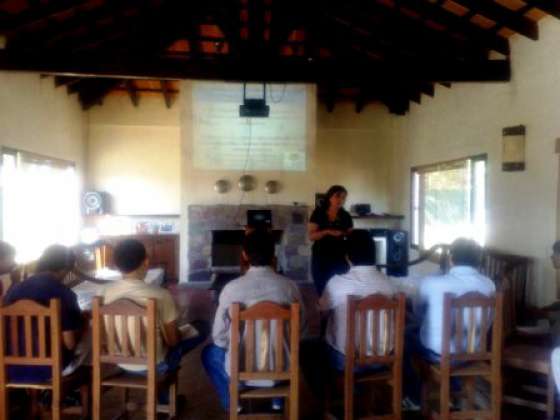 Capacitan a empleados sobre la implementación del Ecosello