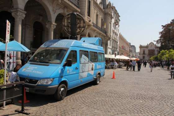 El Centro de Documentación Rápida atendió más de 400 trámites en Plaza 9 de Julio