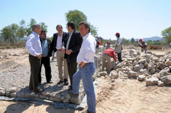 Galarza supervisó el avance de obras en el municipio de La Caldera