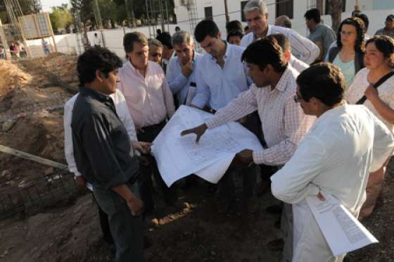 El gobernador Urtubey recorrió obras en el municipio de San Carlos