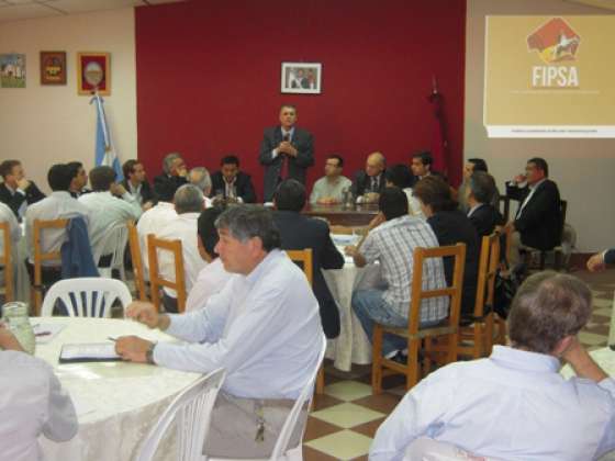 Loutaif instó a los intendentes a ser protagonistas del proceso de industrialización de Salta