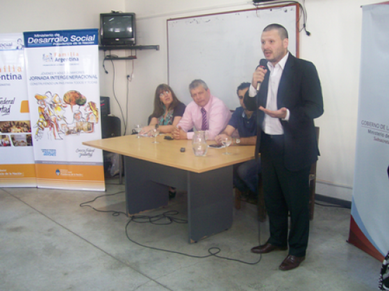 Finalizó con éxito la jornada entre jóvenes y adultos mayores