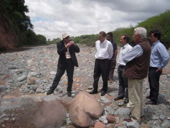 Comienzan las obras de mejoramiento del área de riego del río Metán
