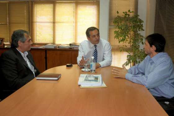 Echazú recibió a representantes de la Asociación Gremial del Personal de la UNSa
