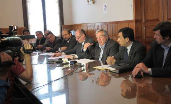Fuerte respaldo de legisladores al Fondo de Reparación Histórica