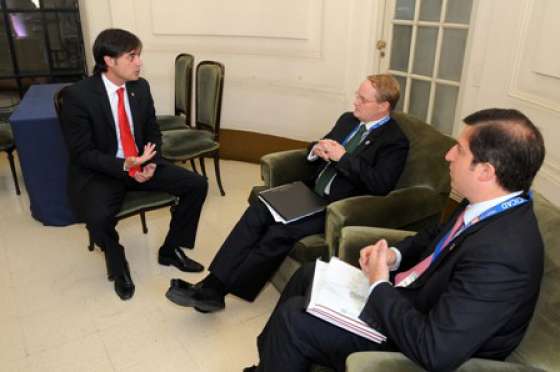 Troyano se reunió con secretario de seguridad de la OEA