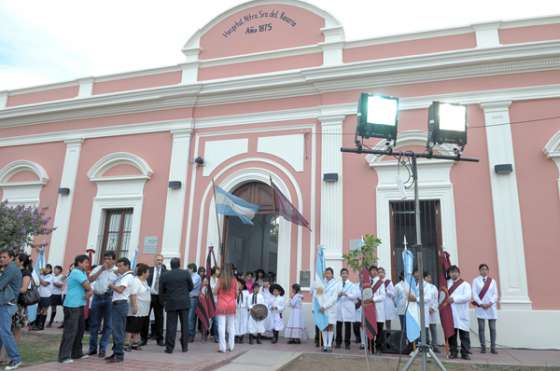 El Gobierno de la Provincia inauguró la Escuela de Música y Danzas Regionales en Cafayate