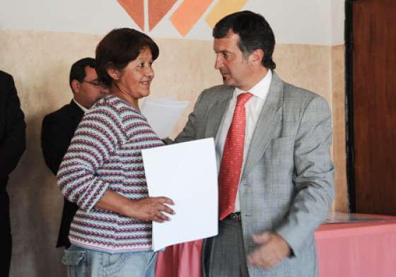El Gobierno provincial entregó ya 2.554 escrituras en capital e interior
