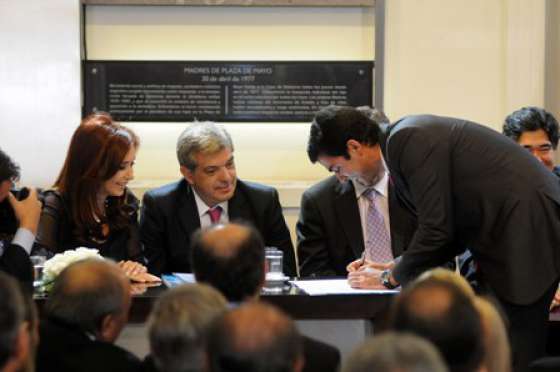 La Presidenta puso en marcha un  programa de fomento para el sector agropecuario