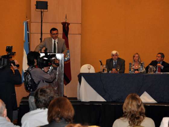 Más de 200 profesionales debaten sobre neurología infantil en Salta