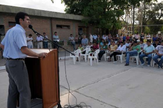 El Gobernador habilitó nueva infraestructura urbana en Urundel