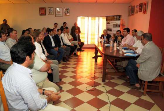 “Apostamos al valor agregado de la actividad productiva de Salta” expresó Urtubey