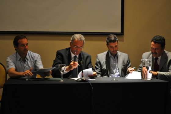 Convenio para poner en valor los productos de la escuela Agrícola