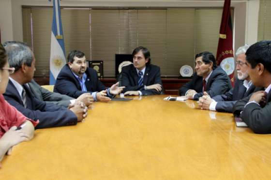 Troyano recibió a representantes de la Cámara de  Comercio e Industria