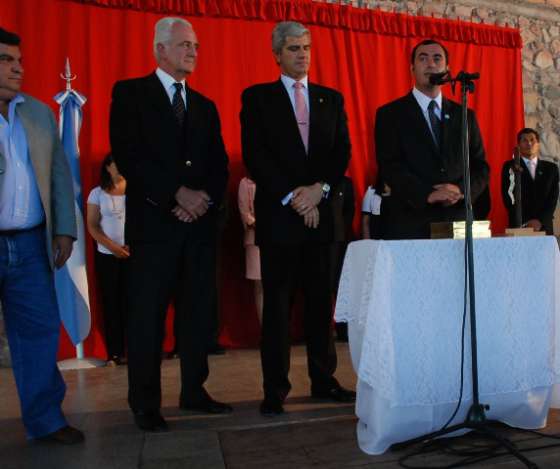 El Vicegobernador asistió al acto de asunción del intendente de Chicoana