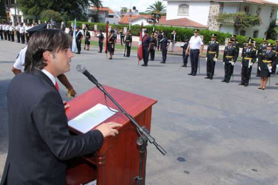 Troyano encabezó el acto de Egreso de la 52° Promoción de Oficiales Sub Ayudantes de la Policía
