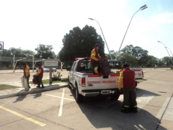 Brigadistas salteños combaten incendios en Chubut